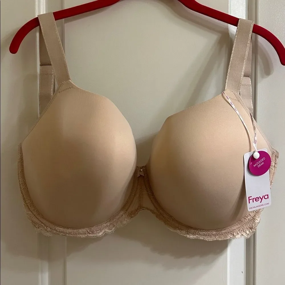 Freya Off beat Natural Beige Molded Bra NEW 32K Style AA5450NAE